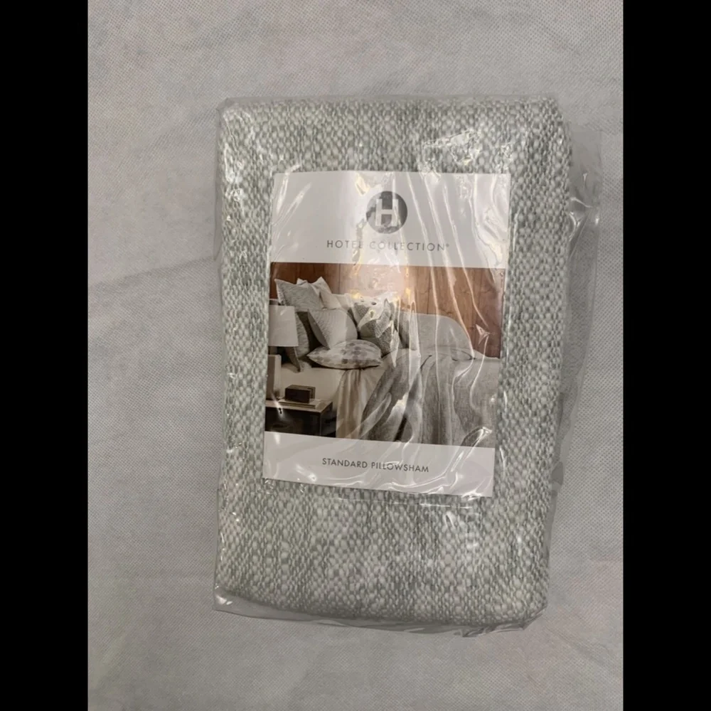 NIB Hotel‎ Collection Seaglass Cotton Quilted (1) Standard Sham Pillow