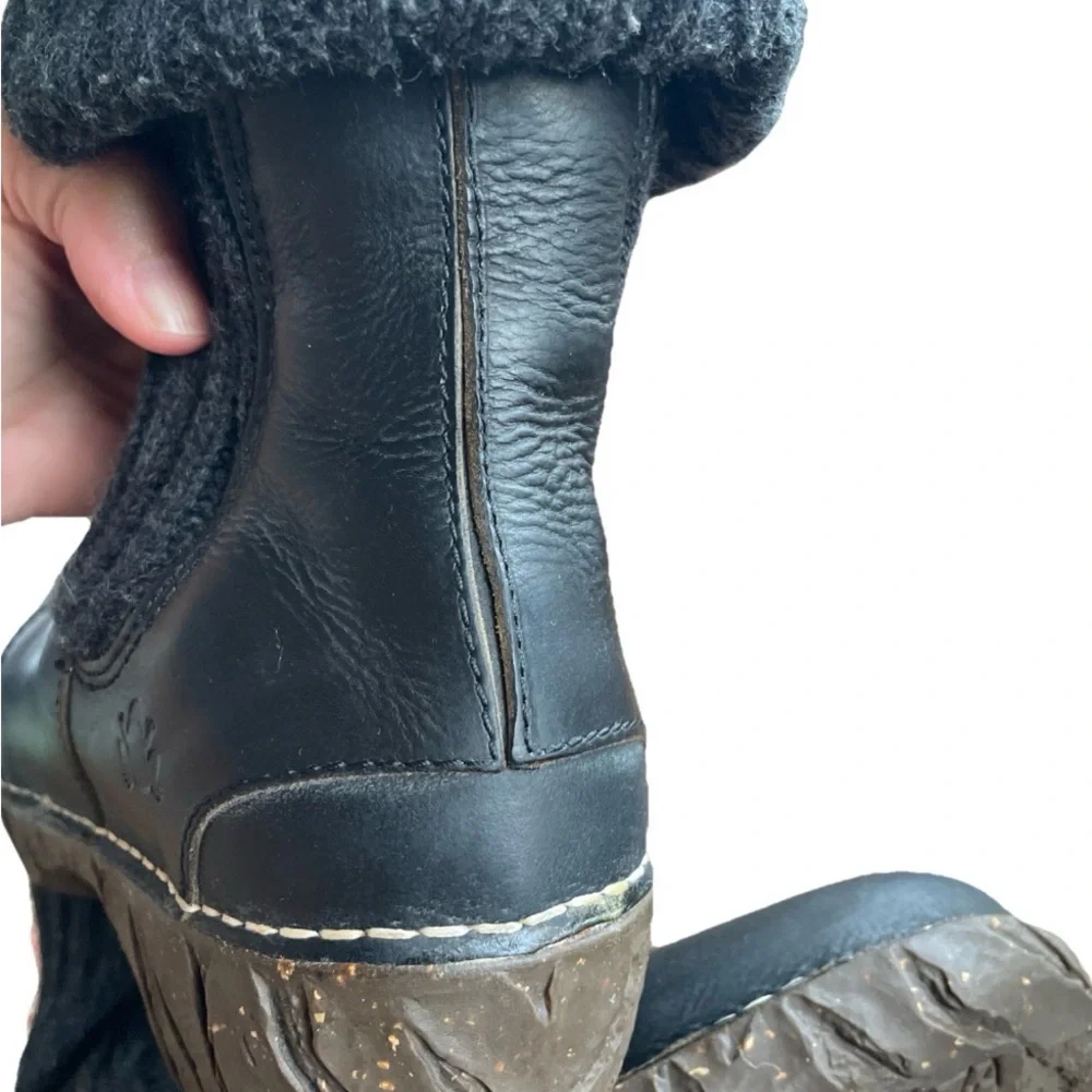 El Naturalista stylish black